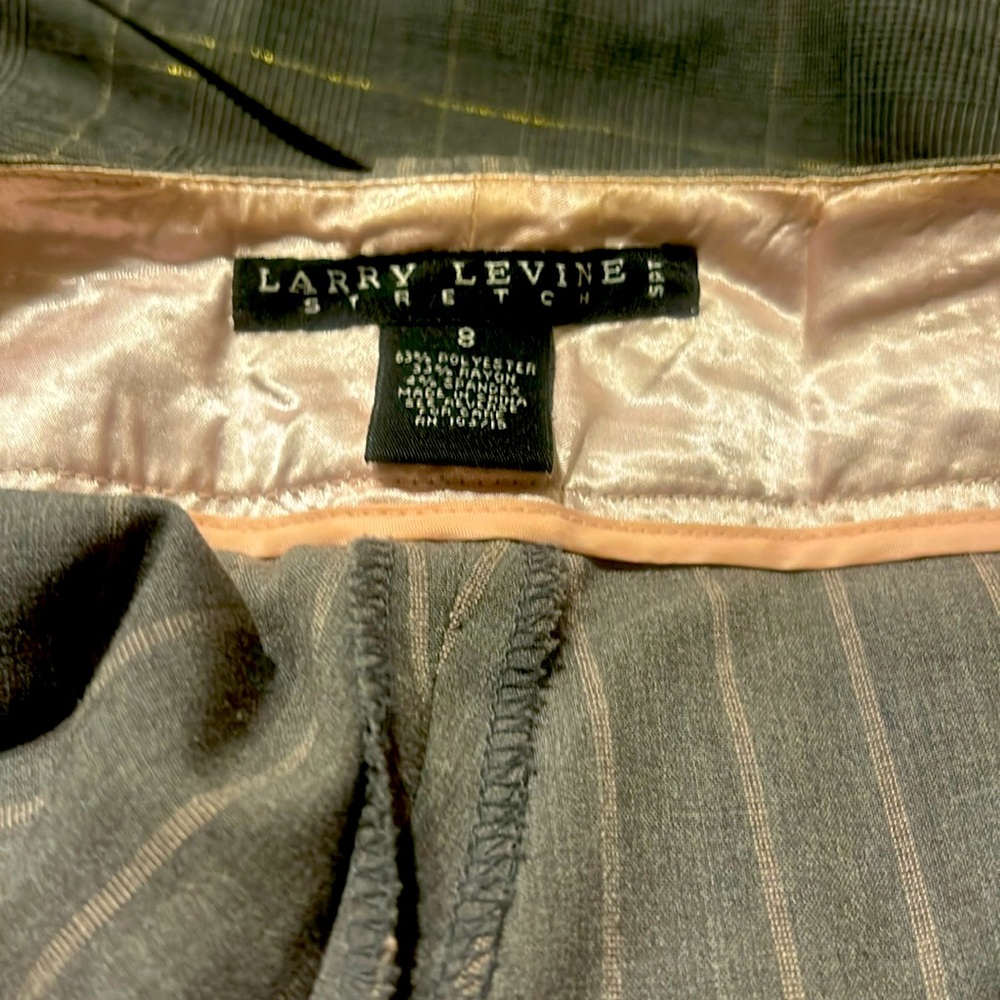 Women slacks cropped pants dress size 8 pink and gray pinstripes pants
